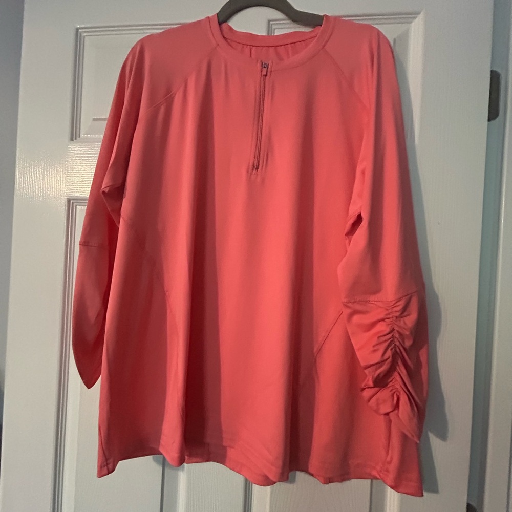 Women's Pink elbow length athletic top